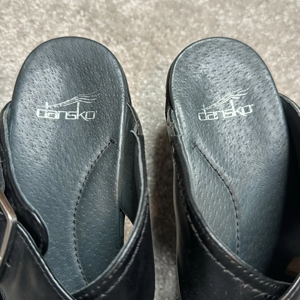 Dansko Buckle Cross Strap Black Leather Wedge Platform Sandal EU 36 US 6.5 - 7 - Picture 2 of 10
